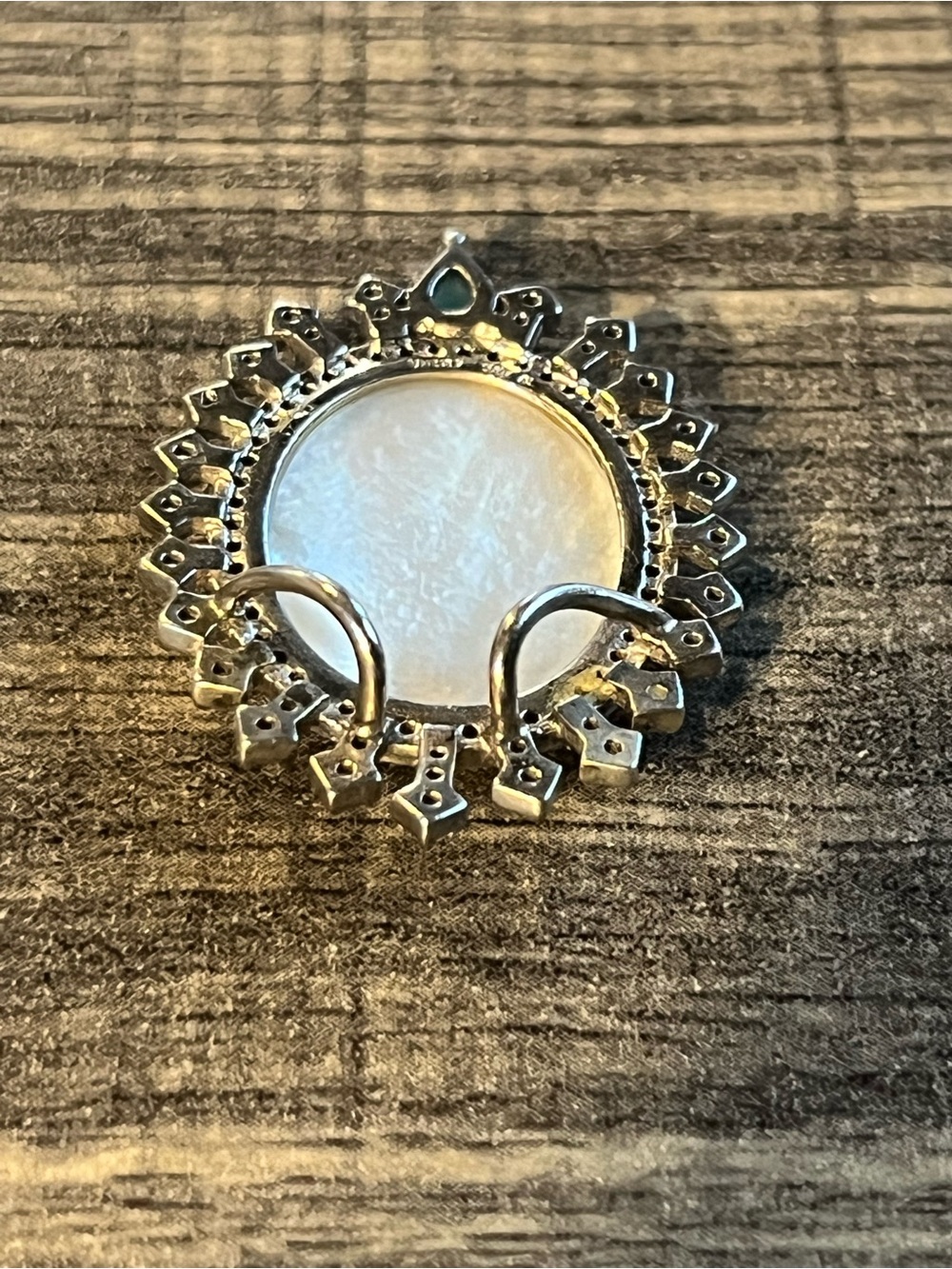 Sterling silver and cz Religious pendant. Mother of pearl and blue stone. Carved - Picture 4 of 6
